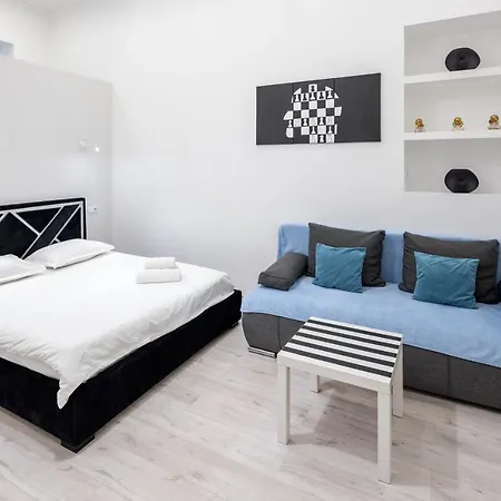 Apartamento Bv Black And White *