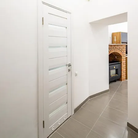 Apartamento Bv Black And White