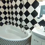 Апартаменты Bv Black And White *