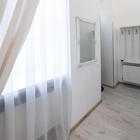 Bv Black And White Lejlighed