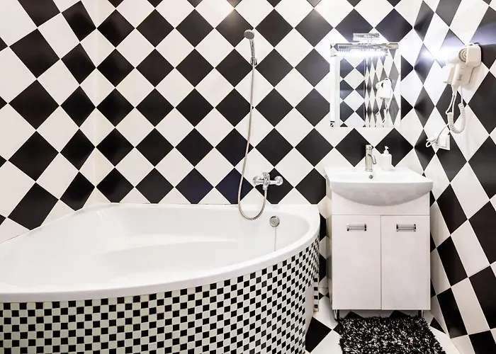 Bv Black And White Апартаменти *