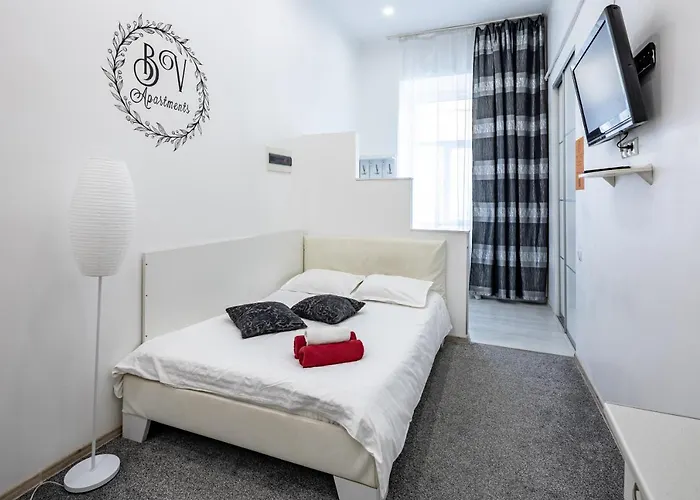 Bv Black And White * Leópolis