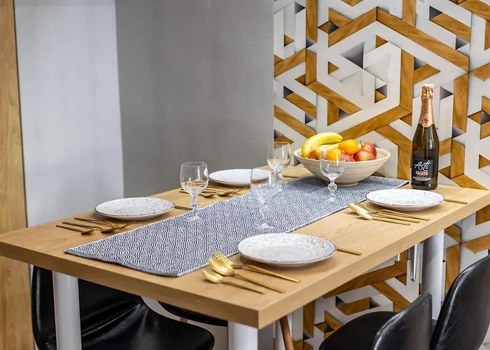 Bv Black And White Apartamento Leópolis