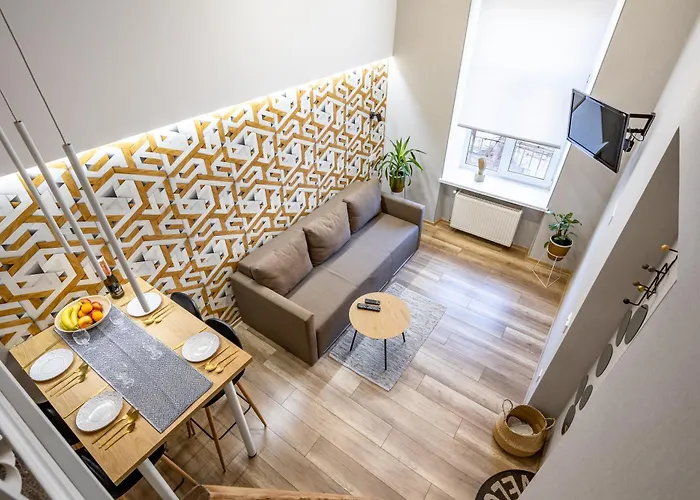 Bv Black And White * Leópolis