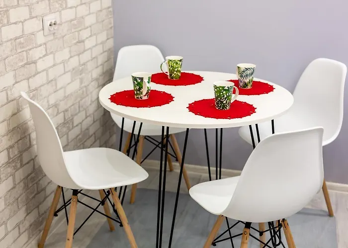 Bv Black And White Апартаменти