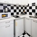 Bv Black And White Apartment *