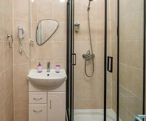 Bv Black And White Apartman